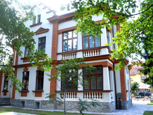 Poslovni prostor Banja Luka centar 150m2 Banjaluka izdajem lokal