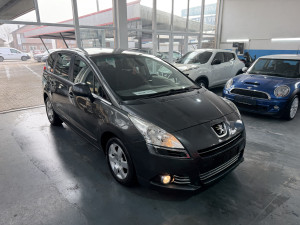 Peugeot 5008 1.6 HDI 2012 G 7 SJEDIŠTA !