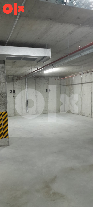 Iznajmljujem dvije garaže,Banjaluka, Borik 3