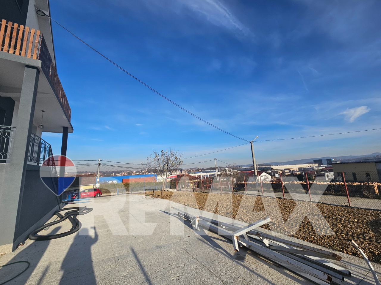 Stambeno-poslovni objekat 390m2/ Ramići 2