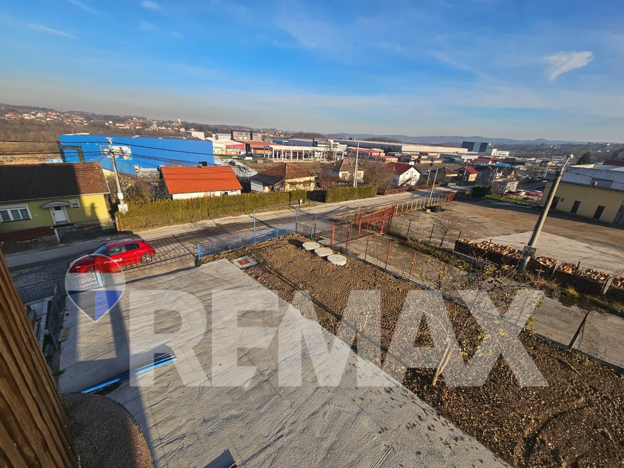 Stambeno-poslovni objekat 390m2/ Ramići 16