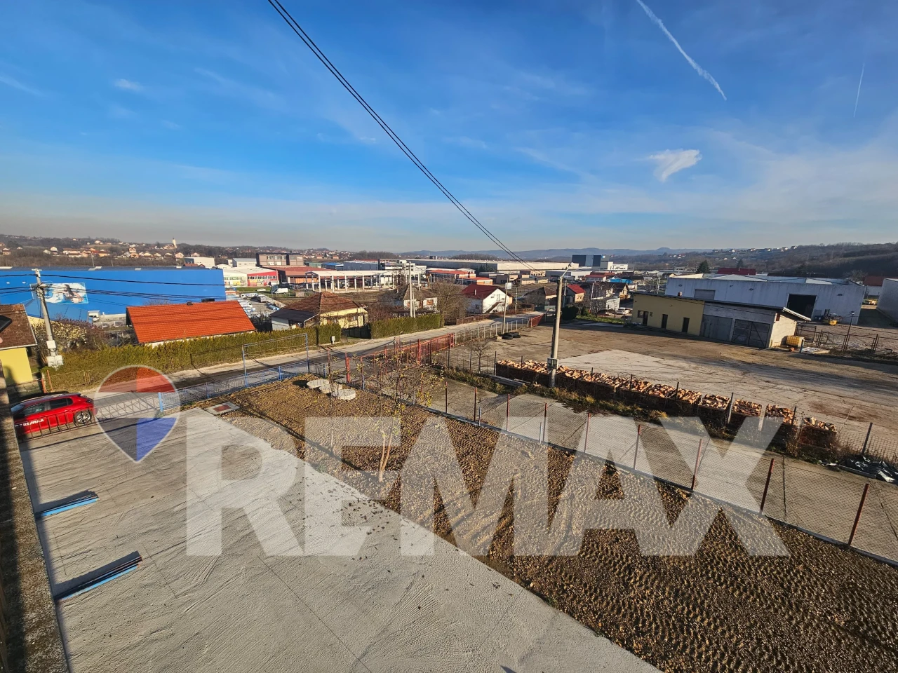 Stambeno-poslovni objekat 390m2/ Ramići 17