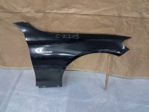Blatobran desni mercedes c w205