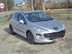 Peugeot 308 Dizel 1.6 .Registeovan
