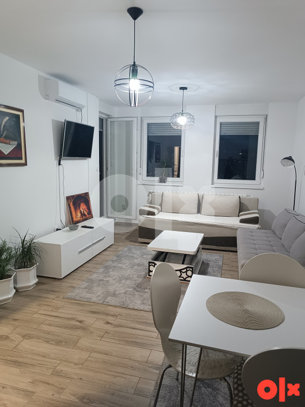 Stan Istočno Sarajevo, Dečanska ulica, 43m2