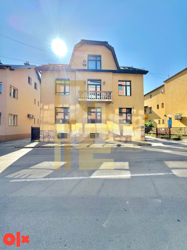 Iznajmljujemo poslovni prostor u centru grada 2