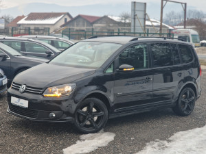 Volkswagen Touran 2.0 TDI CR DSG 2011 GOD