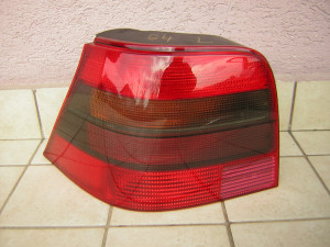 Lijevo stop svjetlo VW Golf 4 tamno