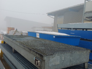 PODLOGA ZA BURAD SA REŠETKOM