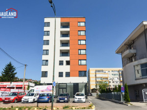 BAULAND/ Poslovni prostor i dva parking mjesta/ Otoka