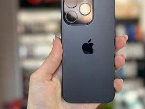 Apple Iphone 16 Pro 128GB | 90% zdravlje baterije | super stanje