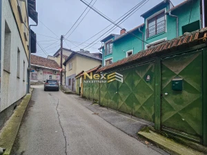 Trosoban stan Tepebašina/Marijin Dvor/Centar 76,13 m2