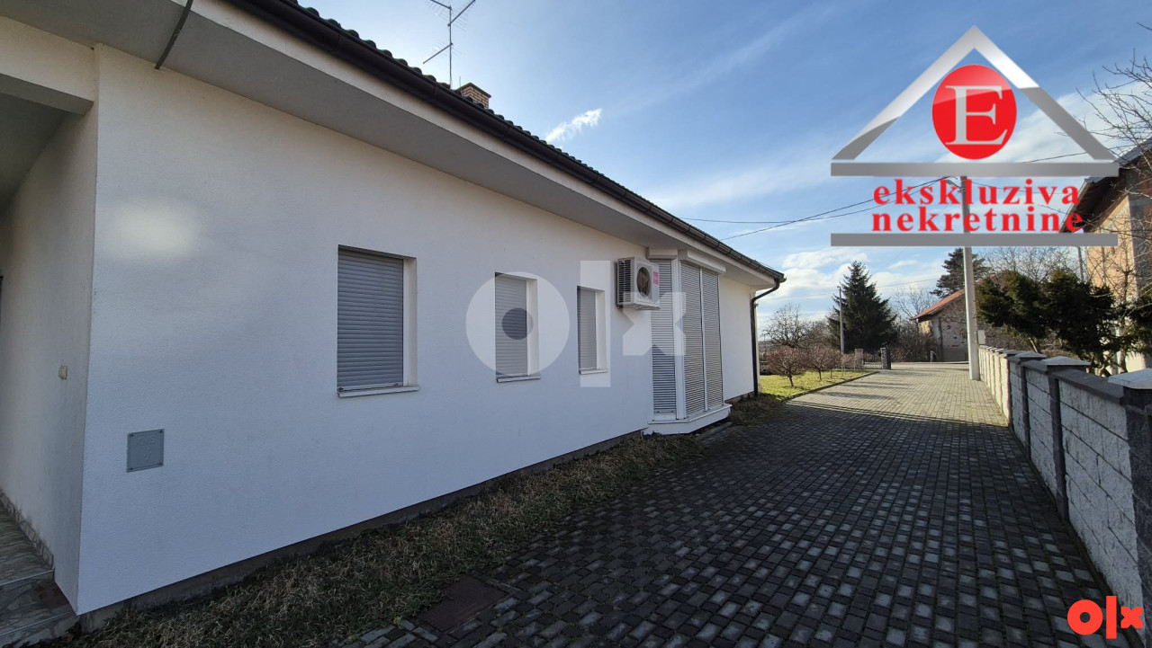 Prizemna kuća u američkom stilu površine 400m2 3
