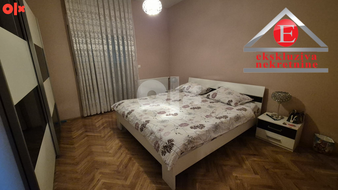 Prizemna kuća u američkom stilu površine 400m2 12