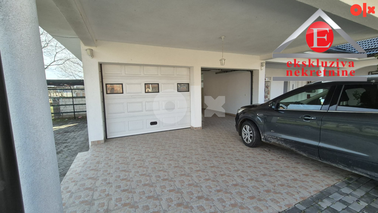 Prizemna kuća u američkom stilu površine 400m2 7