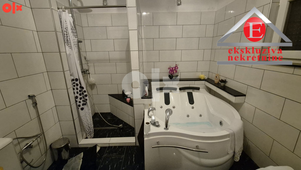 Prizemna kuća u američkom stilu površine 400m2 15