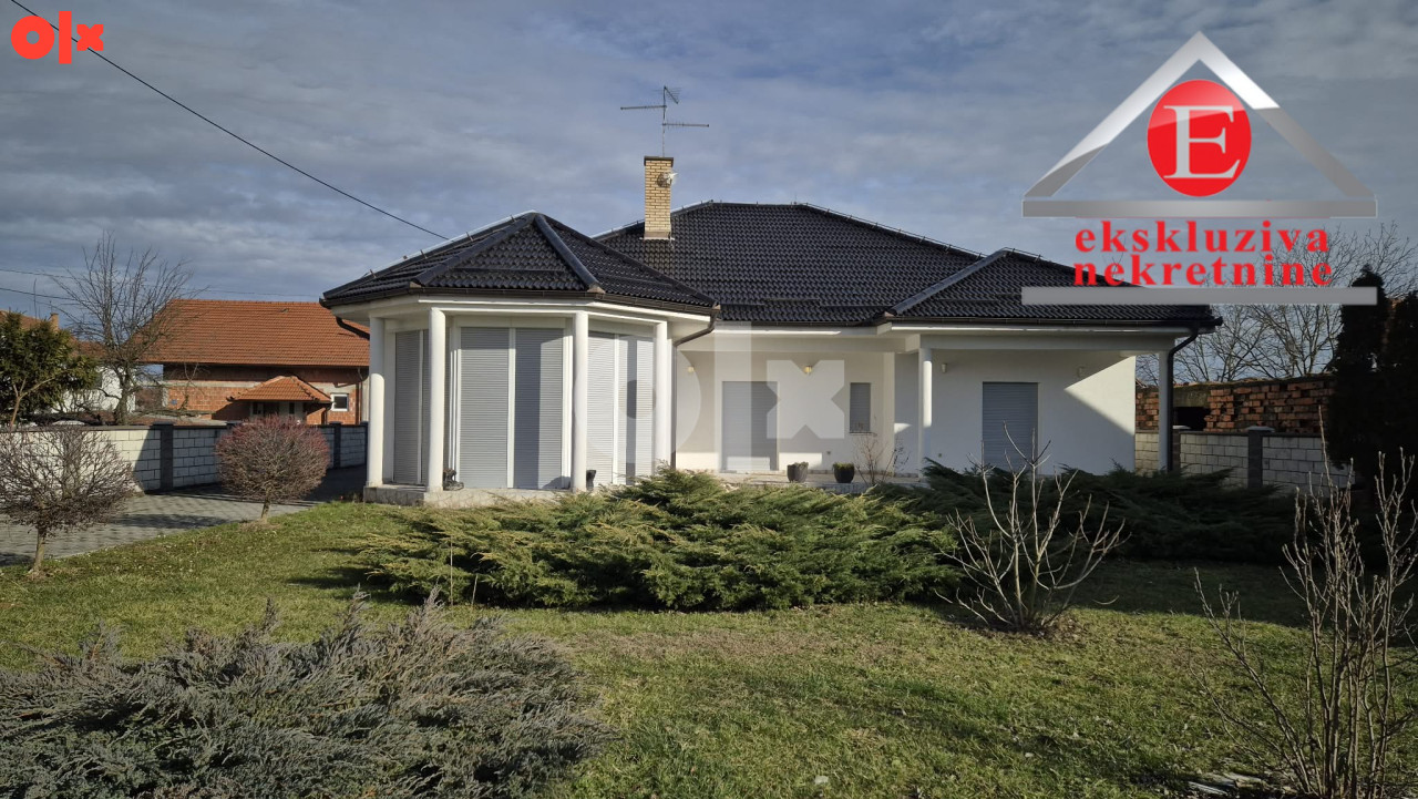 Prizemna kuća u američkom stilu površine 400m2