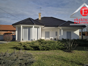 Prizemna kuća u američkom stilu površine 400m2