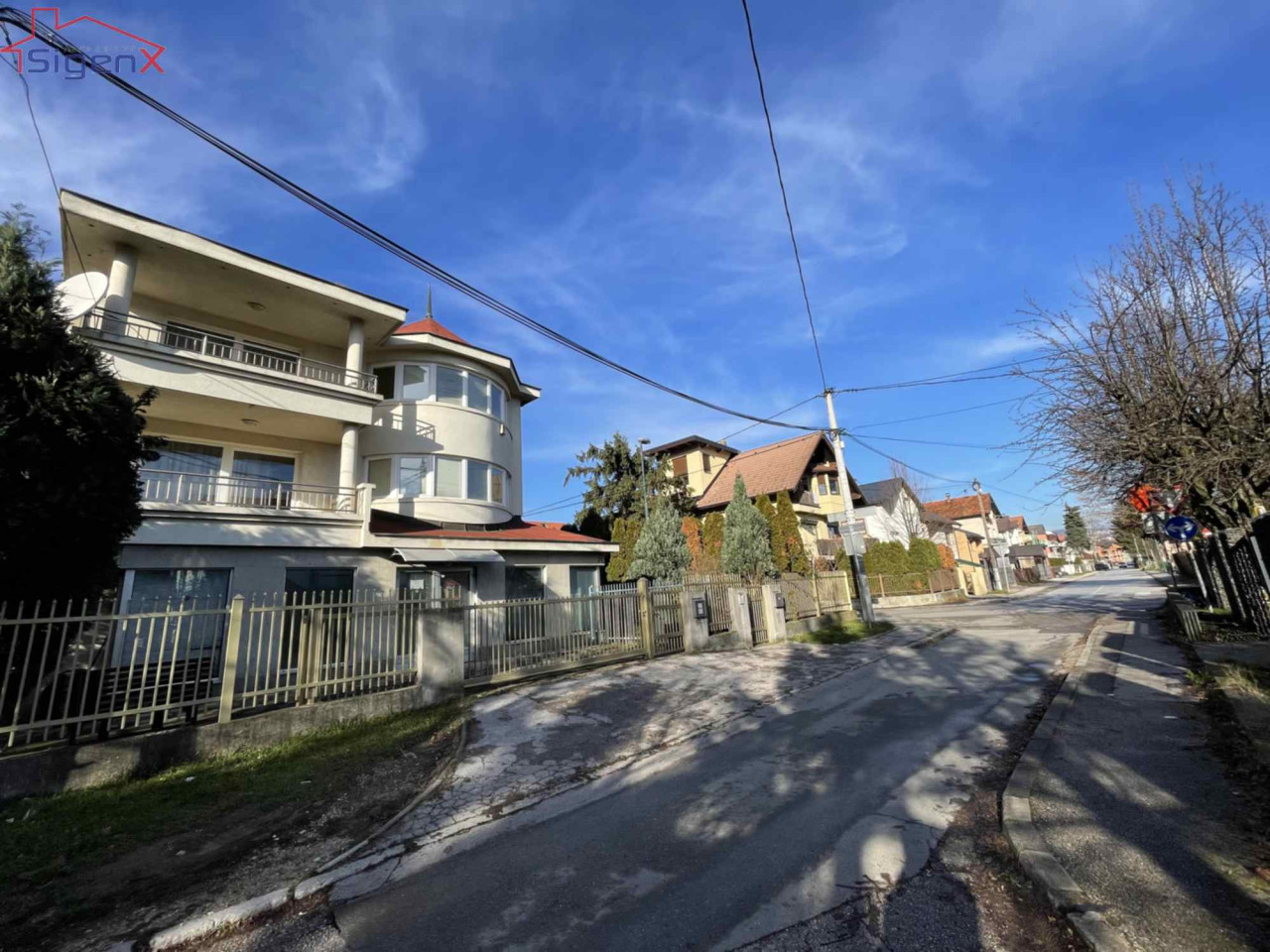 SIGENX prodaje Kuća/ Vila / Pejton / Ilidža/ 3 etaže 19