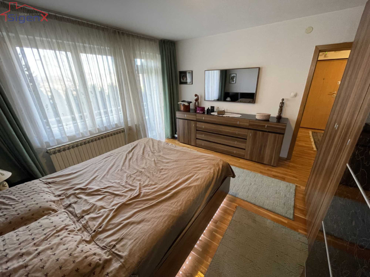 SIGENX prodaje Kuća/ Vila / Pejton / Ilidža/ 3 etaže 14