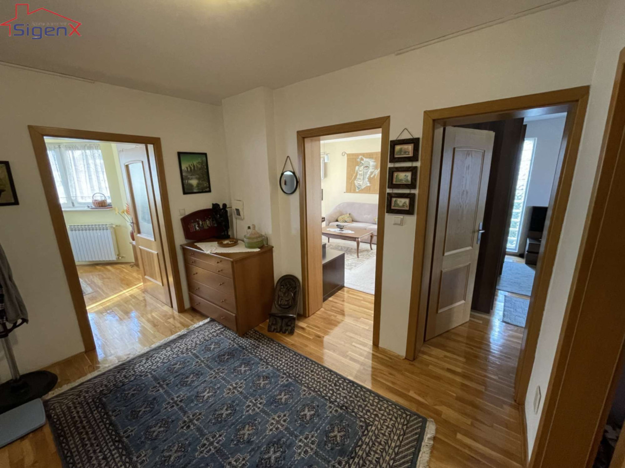 SIGENX prodaje Kuća/ Vila / Pejton / Ilidža/ 3 etaže 18
