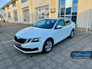 Škoda Octavia 1.6tdi DSG 97000 kilometara