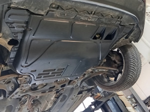 Zaštita motora 3mm PREMIUM kvalitet Golf 7 8 Audi A3 Octavia A7