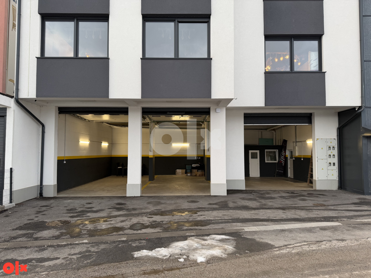 SKLADISTE MAGACIN POSLOVNI PROSTOR RAJLOVAC SARAJEVO 140m2