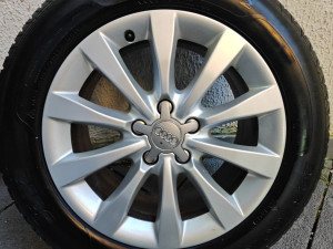 Audi feluge 17 original sa gumama audi alu felge 17