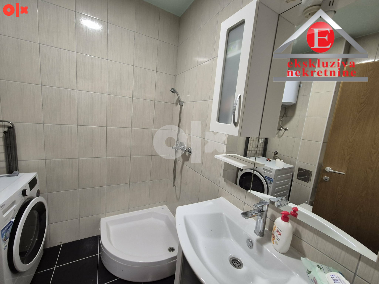 - CENTAR - Stan površine 41 m2 sa  parkingom 1/1 ID 4211/DŠ 11