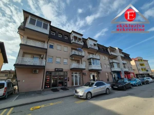 - CENTAR - Stan površine 41 m2 sa  parkingom 1/1 ID 4211/DŠ