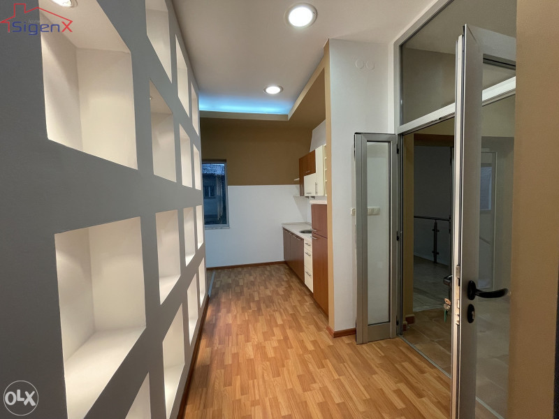 Poslovni objekat/Skladište/Hala/Sarajevo/487m2 12