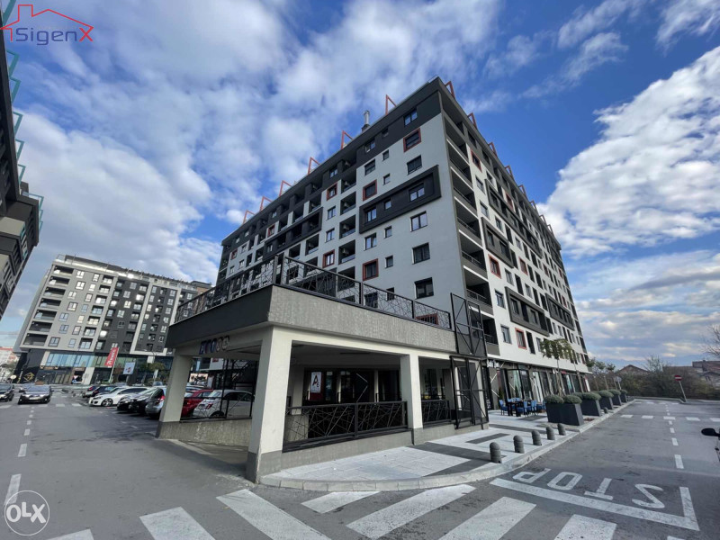 SIGENX prodaje: Restoran /Bulevar/ Poslovni prostor 17