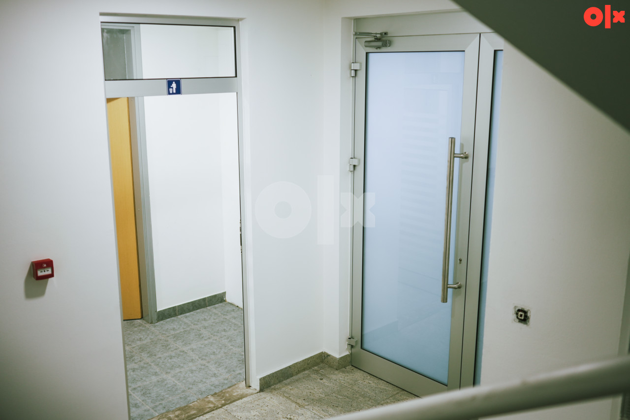 Poslovni prostor 725 m2 Sarajevo - Stup 9