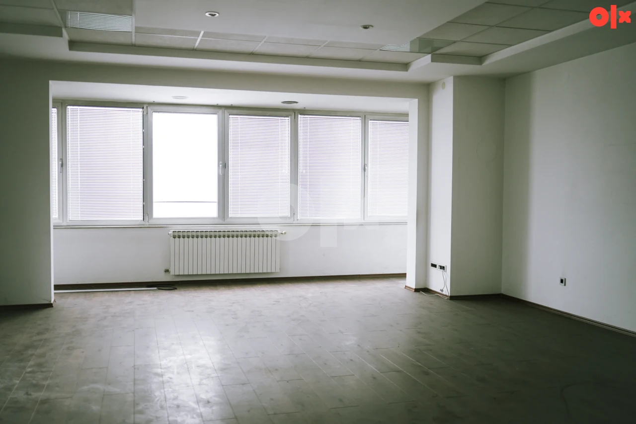 Poslovni prostor 725 m2 Sarajevo - Stup 5