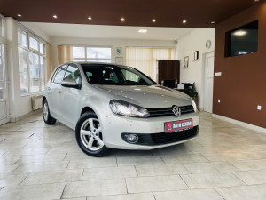 VOLKSWAGEN GOLF 2.0 TDI * 4MOTION*XENON*KOŽA*KAMERA*