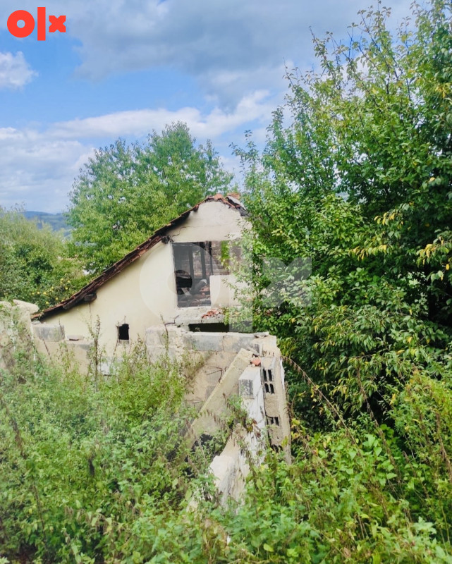 Prodaje se devastirana kuca Visoko, na piramidi Sunca 4