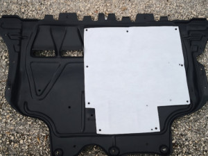 Zaštita plastika motora Golf 7 izolacija