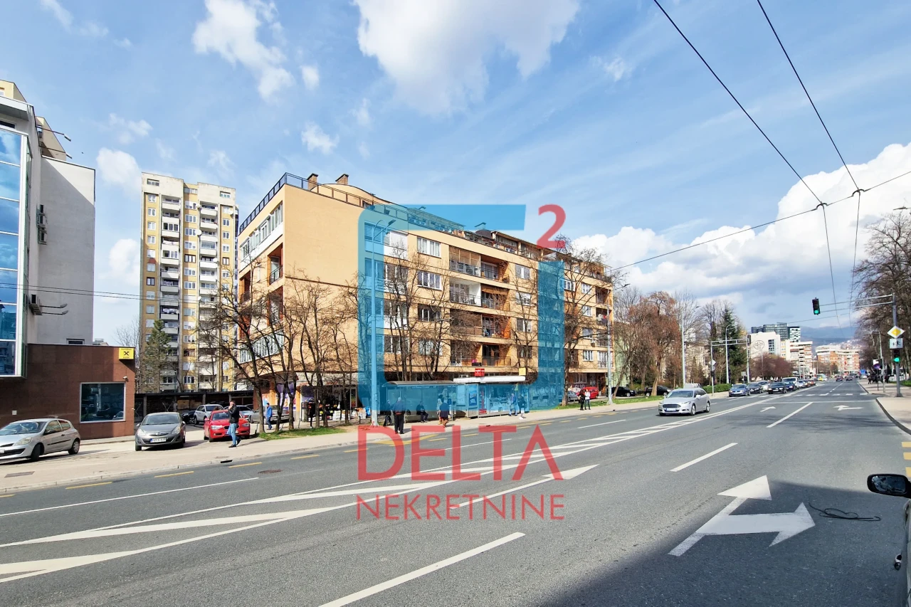 Namješten petosoban stan / 140m2 / 1.sprat / Grbavica / Kovačići