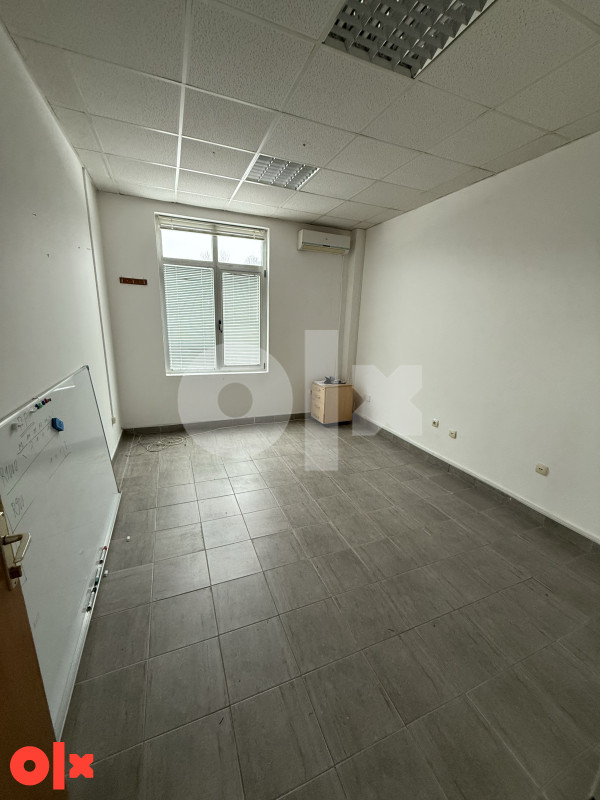 Industrijska hala 800m2 kran10t Banja Luka-Laktasi autoput 10