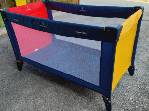 KREVETIC ZA  ZA BEBE  putni KREVETAC  HAUCK GERMANY Ekstra stanje