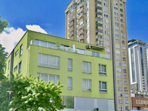 Četvorosoban stan Hrasno, mogućnost kupovine garaže