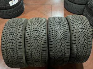 245/45 R18 Set Zimskih Guma Hankook 245 45 18