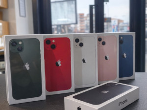 *Novo* Apple iPhone 13 128GB *Refurbished*