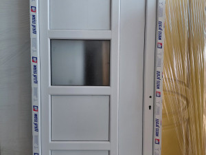 PVC ULAZNA VRATA