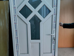 PVC ULAZNA VRATA