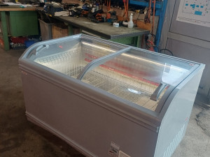 ZAMRZIVAC ZA SUPERMARKET