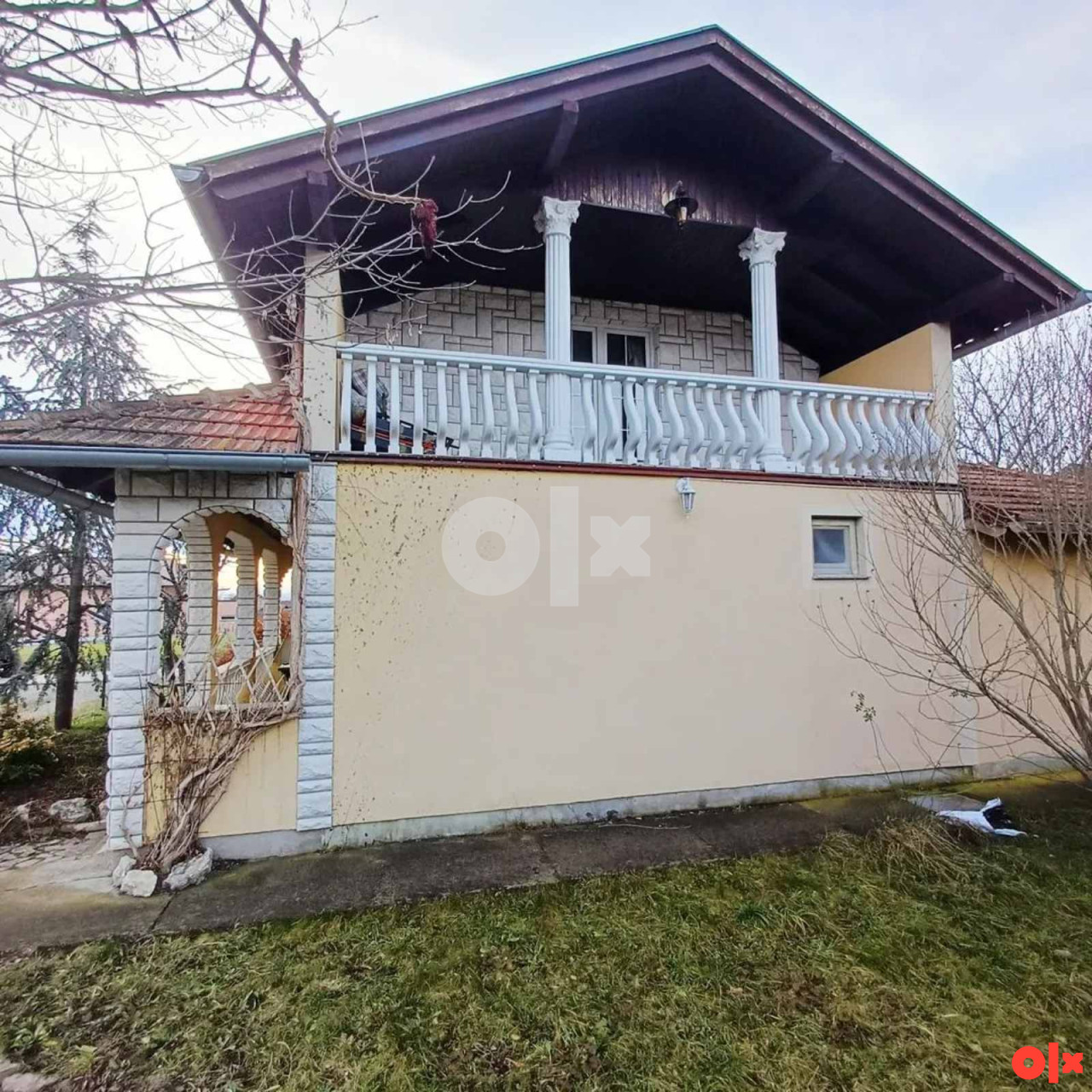 Kuća Kozarac 1090m2, Centar bazen 13