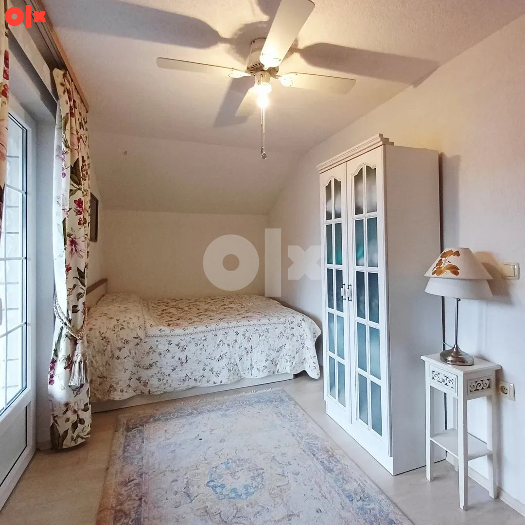 Kuća Kozarac 1090m2, Centar bazen 6