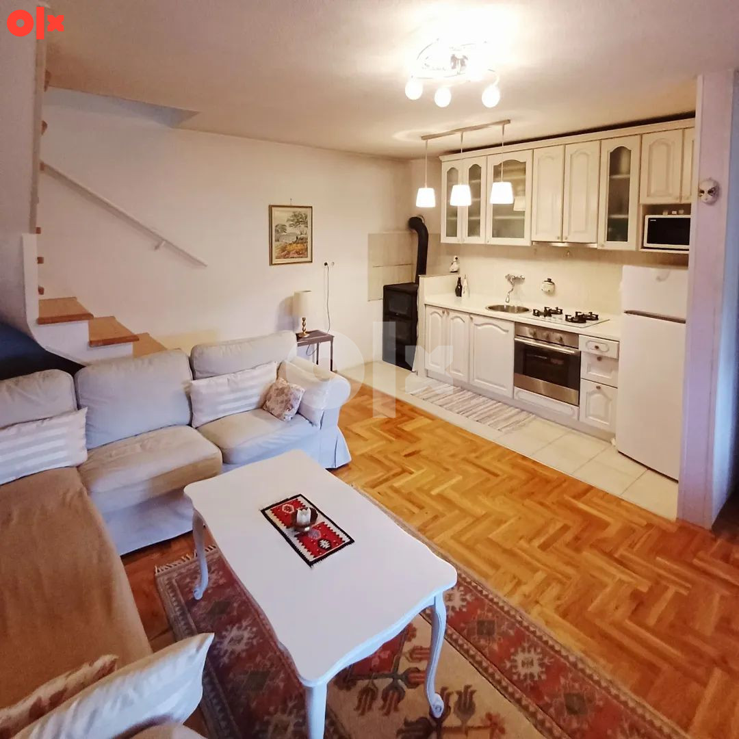Kuća Kozarac 1090m2, Centar bazen 4